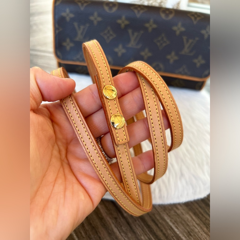 Twin Pochette GM in Monogram #3 - Picture 16 of 16